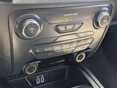 Used 2019 Ford Ranger Lariat w/ Equipment Group 501A Mid image 27