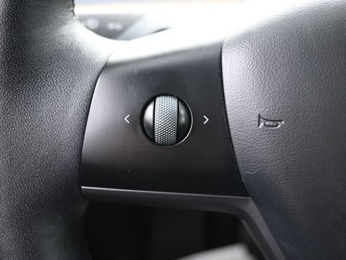 Used 2023 Tesla Model Y Long Range AWD/4WD image 20