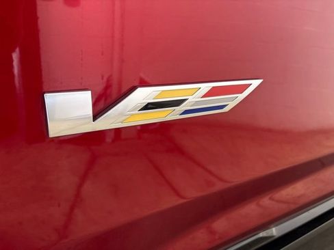 Used 2025 Cadillac Escalade V AWD/4WD image 15