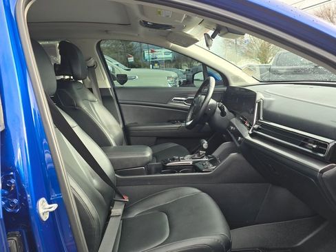 Used 2023 Kia Sportage SX image 11