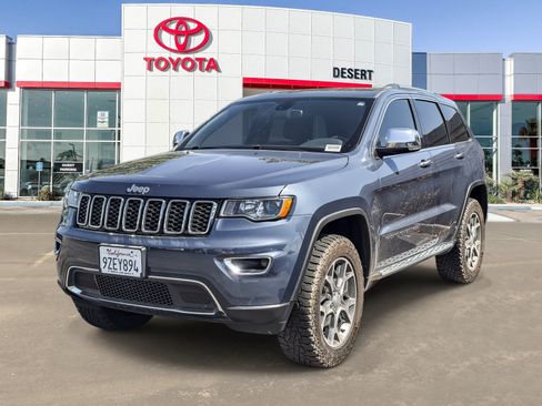 Used 2020 Jeep Grand Cherokee Limited w/ Luxury Group II AWD/4WD image 3