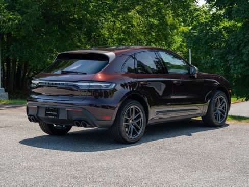 Certified 2026 Porsche Macan Turbo AWD/4WD image 7