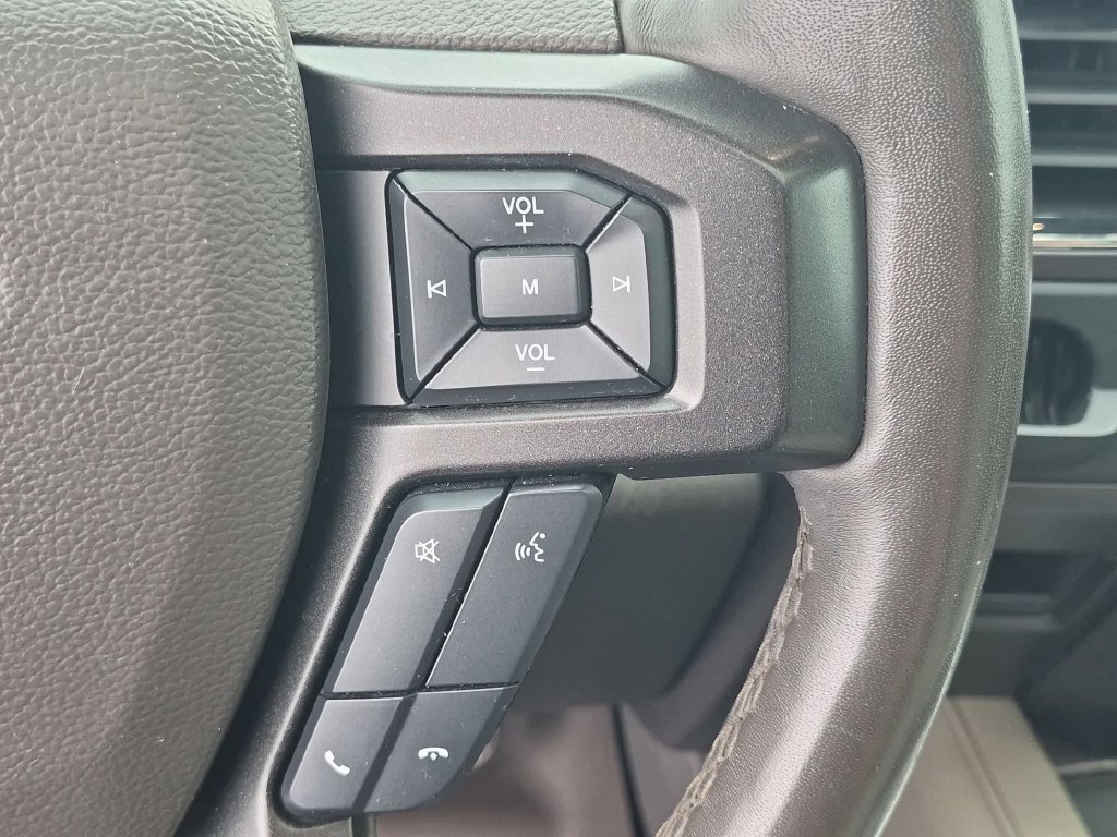 Used 2020 Ford Expedition Limited w/ Equipment Group 301A AWD/4WD image 16