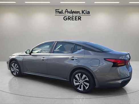 Used 2023 Nissan Altima 2.5 S image 5