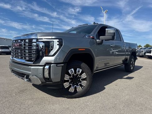 New 2026 GMC Sierra 2500 Denali w/ Denali Reserve Package AWD/4WD image 1