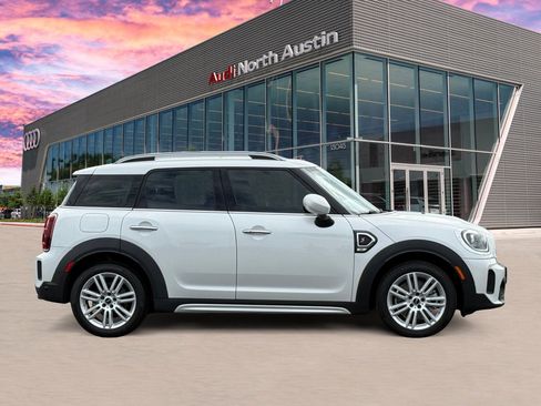 Used 2024 MINI Cooper Countryman S FWD image 9