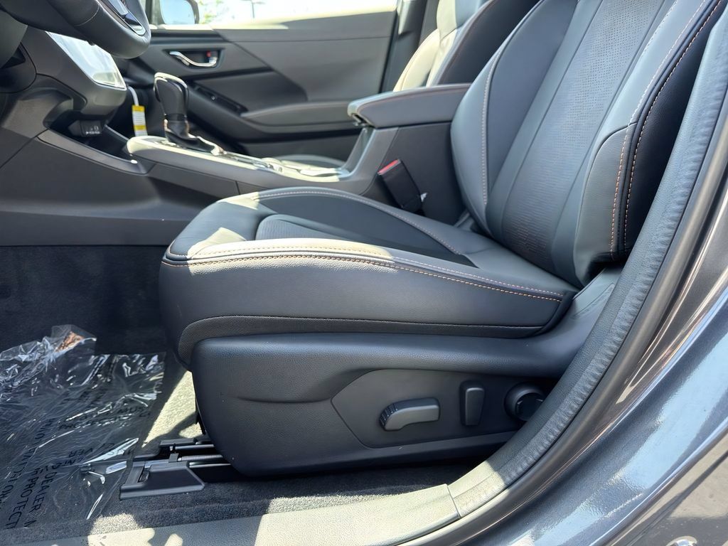 New 2026 Subaru Crosstrek 2.5i Limited w/ Crosstrek Mirror Package AWD/4WD image 14