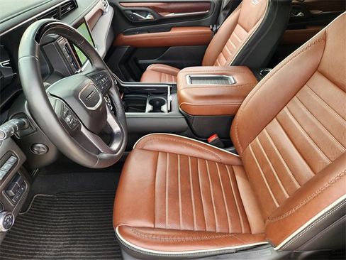 Used 2024 GMC Yukon XL Denali Ultimate image 13