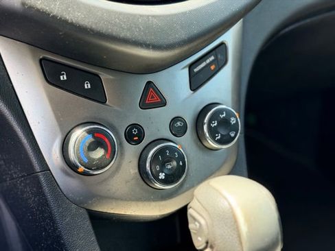 Used 2013 Chevrolet Sonic LT image 11