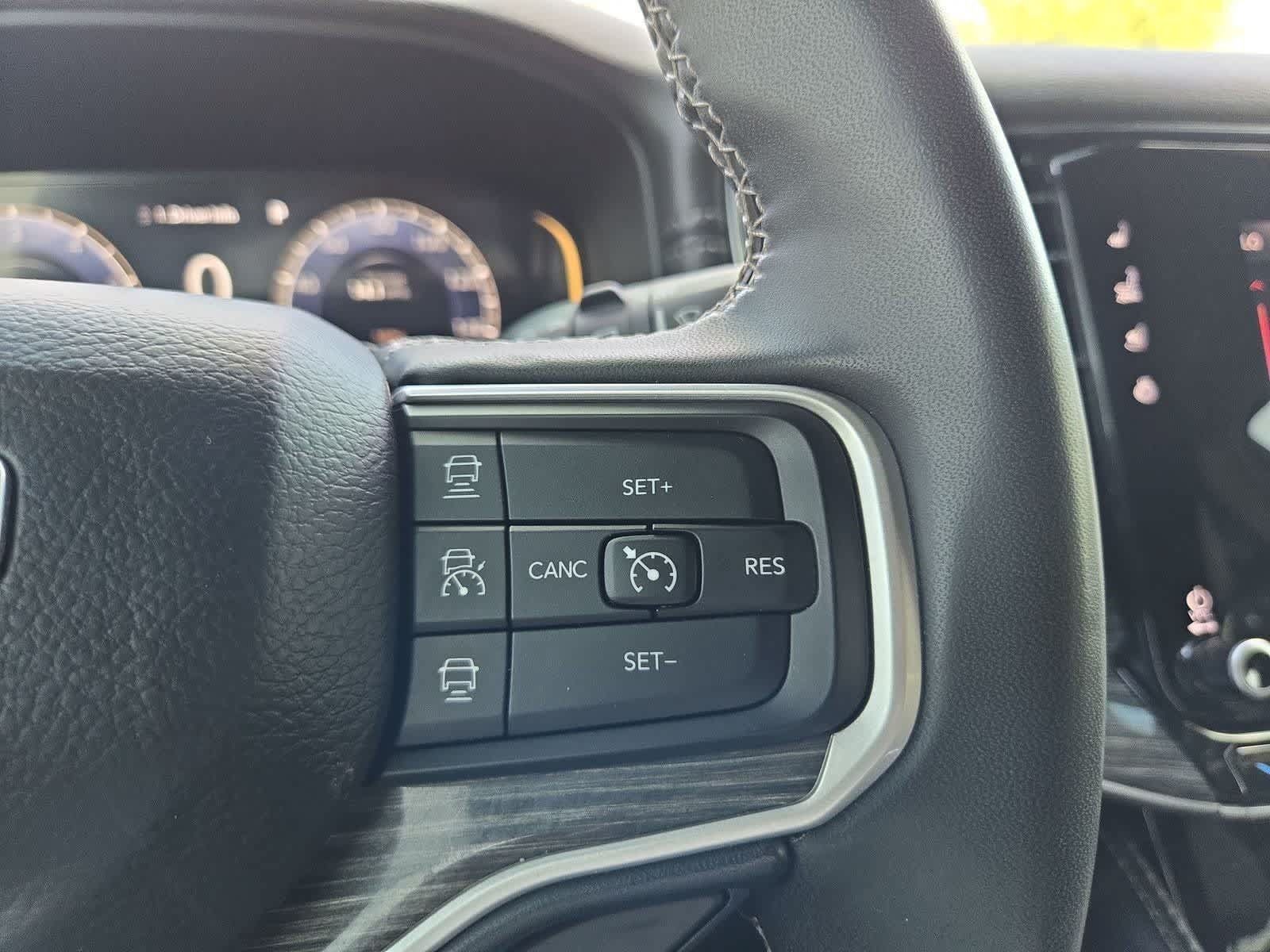 Used 2022 Jeep Wagoneer Series II RWD image 23