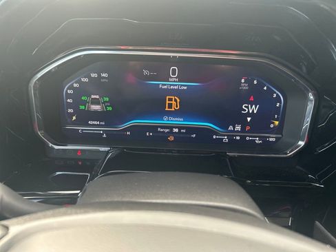 Used 2024 Chevrolet Silverado 1500 LT Trail Boss w/ Convenience Package II image 31