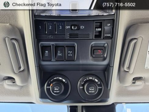 Used 2023 Toyota 4Runner TRD Off-Road Premium w/ Off Road Premium Plus Package AWD/4WD image 11