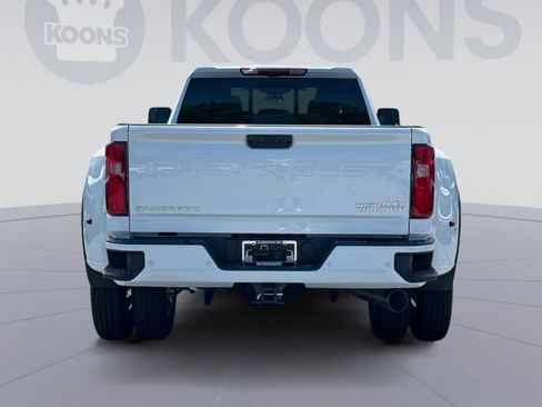 New 2026 Chevrolet Silverado 3500 High Country w/ High Country Premium Package AWD/4WD image 5