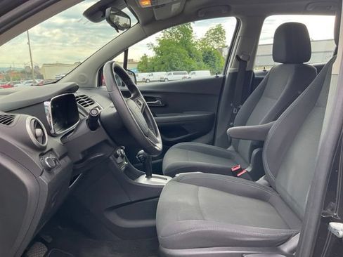 Used 2015 Chevrolet Trax LS w/ LPO, Cargo Package AWD/4WD image 10