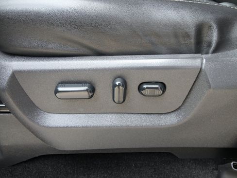 Used 2015 Ford F350 Lariat AWD/4WD image 25