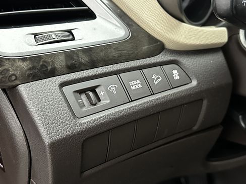 Used 2018 Hyundai Santa Fe Sport w/ 2.4L Value Package 02 image 23