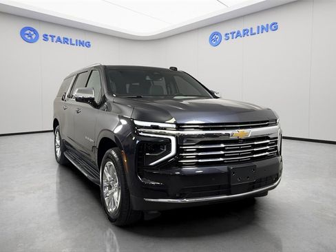 Used 2025 Chevrolet Suburban Premier image 14