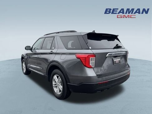 Used 2022 Ford Explorer XLT image 5