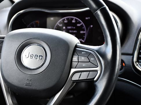Used 2020 Jeep Grand Cherokee Limited AWD/4WD image 23