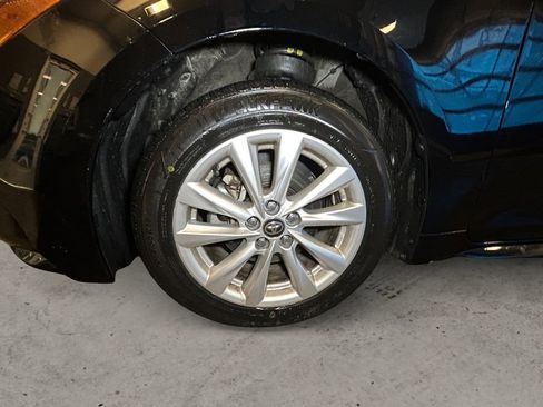 Used 2024 Toyota Corolla LE w/ LE Convenience Package image 14