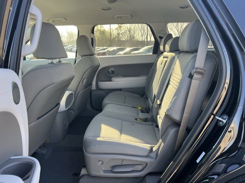 New 2026 Hyundai Palisade SE image 18