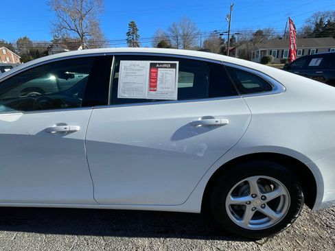Used 2016 Chevrolet Malibu LS image 4