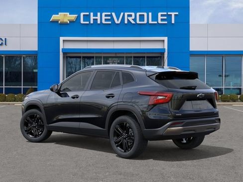 New 2026 Chevrolet Trax ACTIV w/ Driver Confidence Package FWD image 3