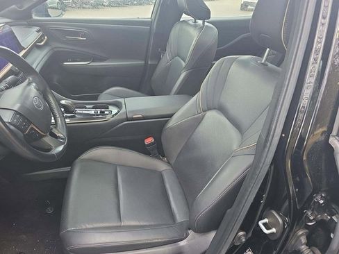 Used 2024 Toyota Crown Limited image 5