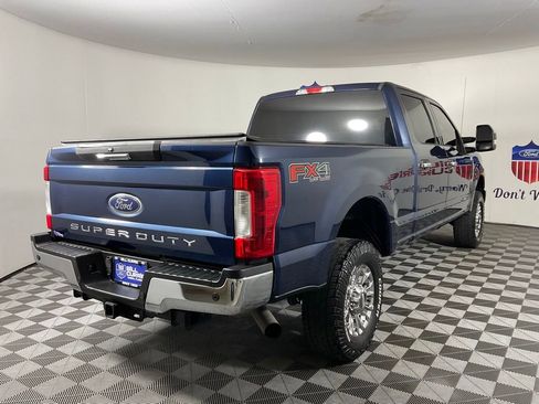Used 2018 Ford F250 XLT w/ XLT Premium Package AWD/4WD image 3