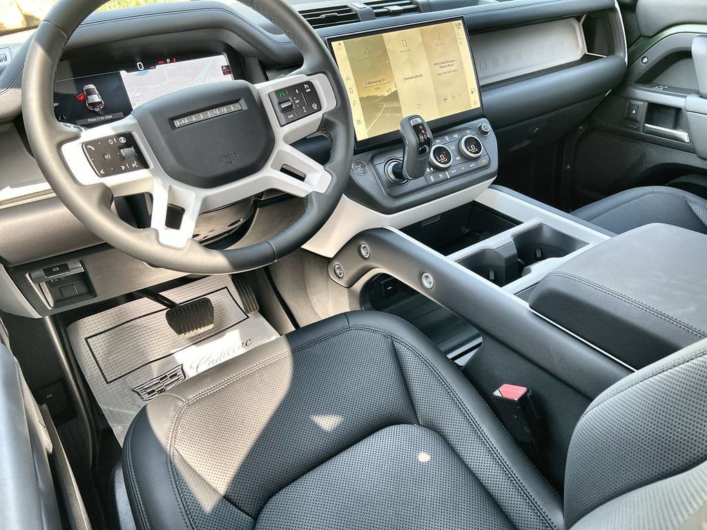 New 2026 Land Rover Defender 110 S AWD/4WD image 13