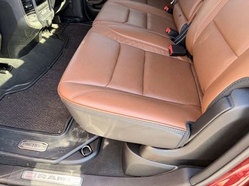 Used 2022 RAM 1500 Limited w/ Bed Utility Group image 18