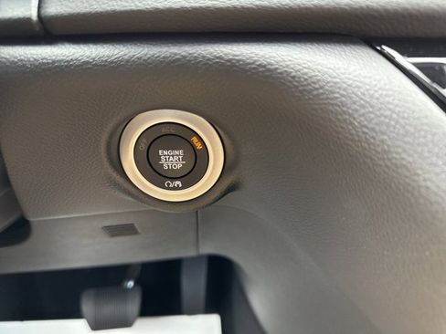 New 2026 Chrysler Voyager LX image 34