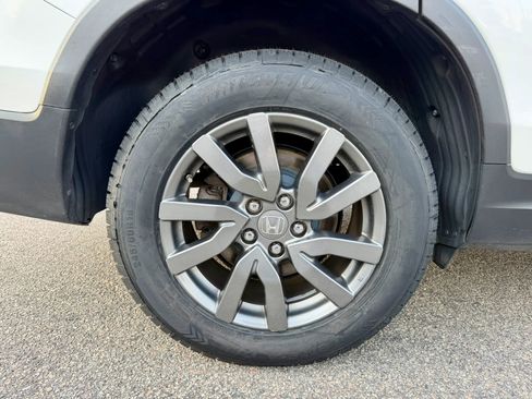 Used 2021 Honda Pilot EX image 18