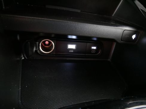 Used 2023 Kia Soul GT-Line FWD image 29
