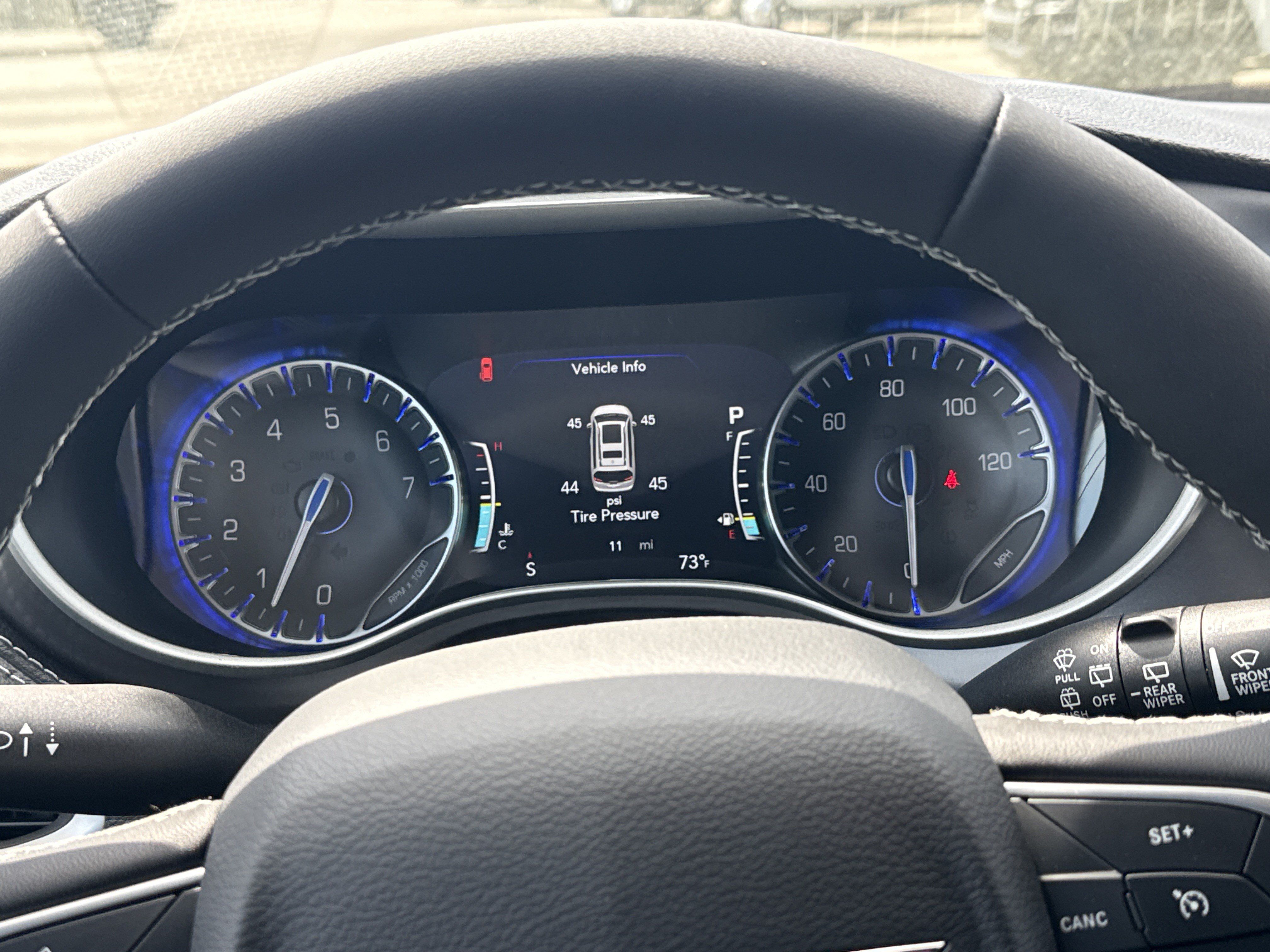New 2026 Chrysler Pacifica Select FWD image 30