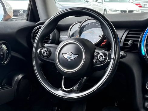Used 2014 MINI Cooper 2-Door Hardtop FWD image 16