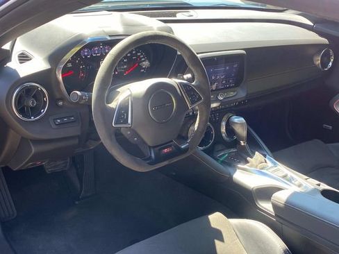 Used 2021 Chevrolet Camaro SS RWD image 8