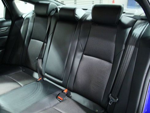 Used 2018 Honda Accord Sport image 26