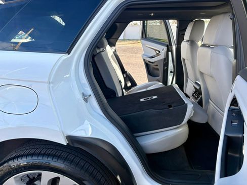 Used 2021 Land Rover Range Rover Evoque SE image 28