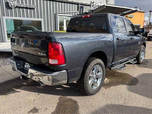 Used 2017 RAM 1500 Big Horn image 10