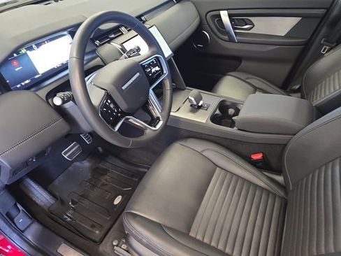 Used 2025 Land Rover Discovery Sport Dynamic SE AWD/4WD image 19
