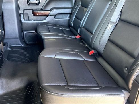 Used 2018 GMC Sierra 1500 SLT w/ SLT Premium Package AWD/4WD image 18