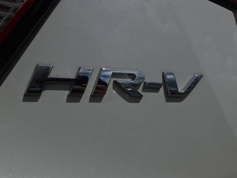 Used 2022 Honda HR-V EX-L image 40