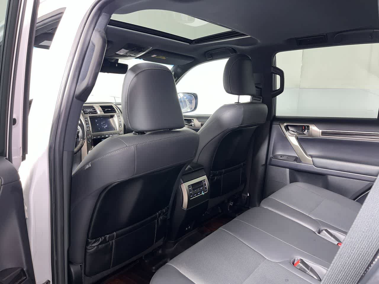 Used 2021 Lexus GX 460 Premium w/ Premium Package AWD/4WD image 26