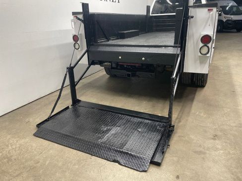 Used 2021 RAM 5500 Tradesman w/ Chrome Appearance Group image 19