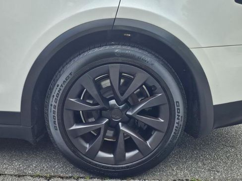 Used 2023 Tesla Model X AWD/4WD image 19