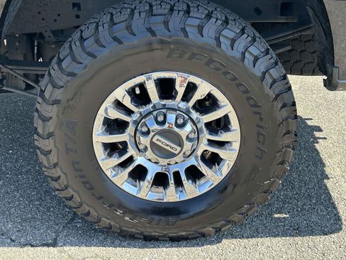 Used 2022 Ford F250 XLT w/ XLT Premium Package AWD/4WD image 30