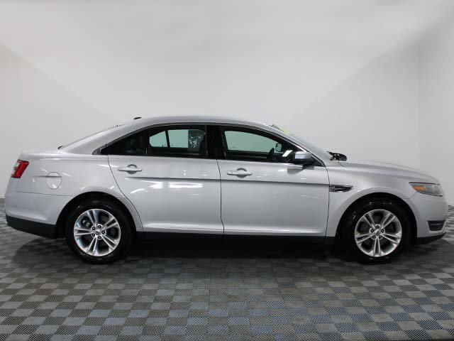Used 2014 Ford Taurus SEL w/ Equipment Group 201A FWD image 7