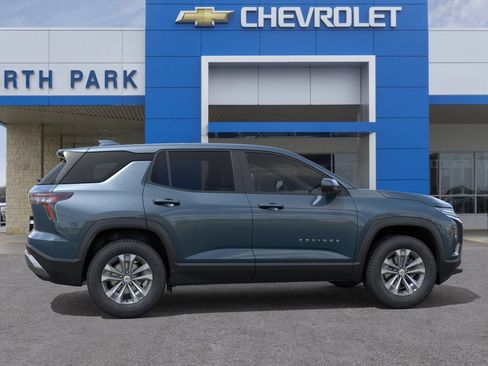 New 2026 Chevrolet Equinox LT w/ Safety and Technology Package FWD image 5
