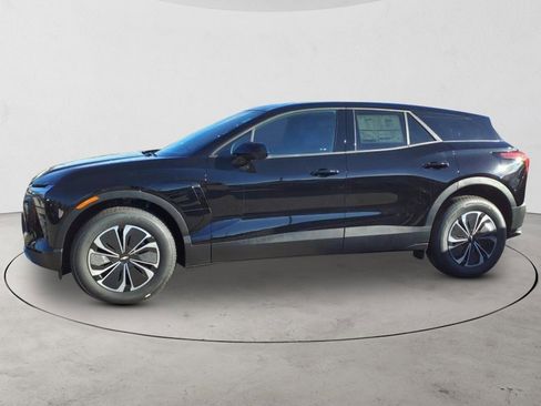 New 2025 Chevrolet Blazer EV LT image 8